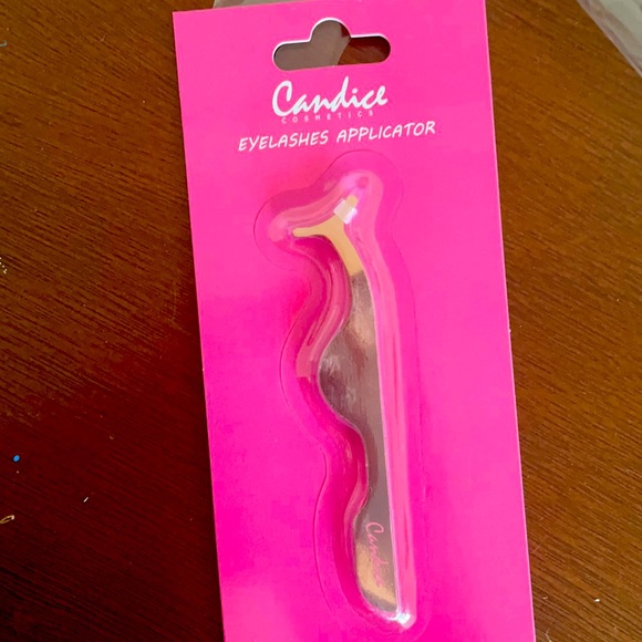 Candice Cosmetics Eyelashes Applicator - Picture 1 of 2